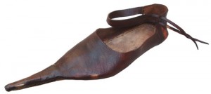 Crakow long pointed shoe