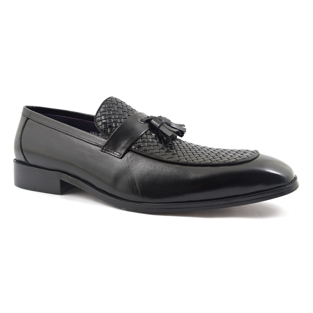 Buy Black Tassel Loafer | Mens Shoes | Gucinari